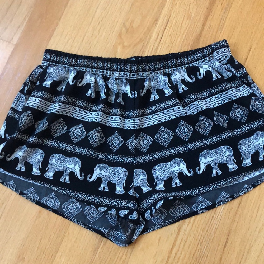 Forever 21 Flowy Elephant Shorts w/ Pockets